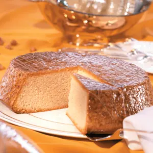 Bild von Haselnusscreme, stückig für Bäckerei, Konditorei, Gastronomie und Eisdiele Bild von Haselnusscreme, stückig für Bäckerei, Konditorei, Gastronomie und Eisdiele